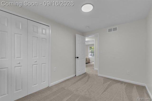 39202 Dillingham Street, Westland, MI 48186