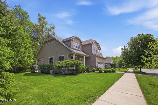 4 Annie Drive, Saratoga Springs, NY 12866