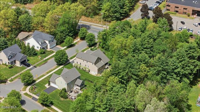 4 Annie Drive, Saratoga Springs, NY 12866