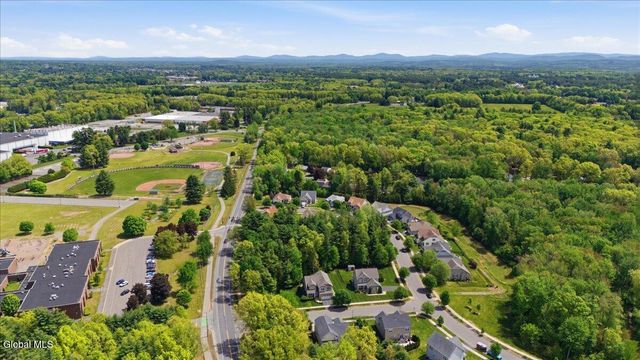 4 Annie Drive, Saratoga Springs, NY 12866