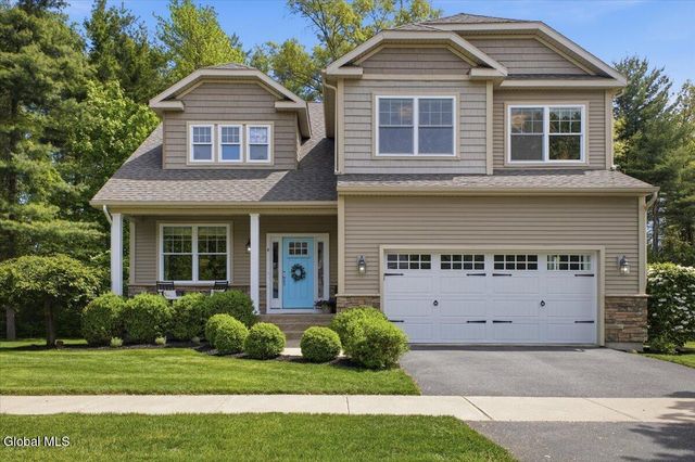 4 Annie Drive, Saratoga Springs, NY 12866