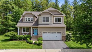 4 Annie Drive, Saratoga Springs, NY 12866