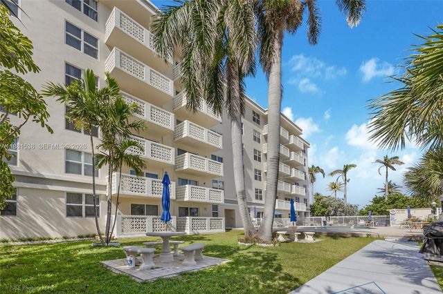 1901 S Ocean Drive 303, Hollywood, FL 33019