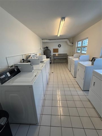1901 S Ocean Drive 303, Hollywood, FL 33019