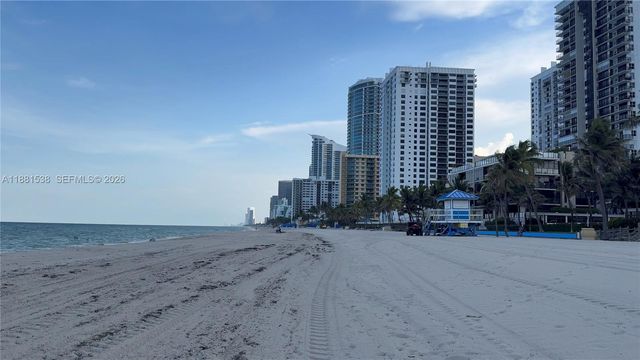 1901 S Ocean Drive 303, Hollywood, FL 33019