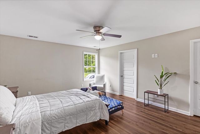 147 Ray Jent Rd, Bethpage, TN 37022