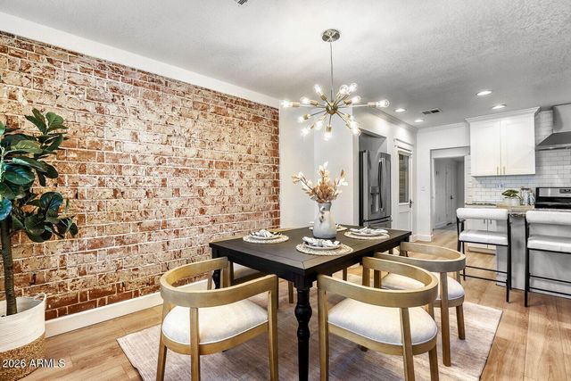 4036 N 40TH Place, Phoenix, AZ 85018