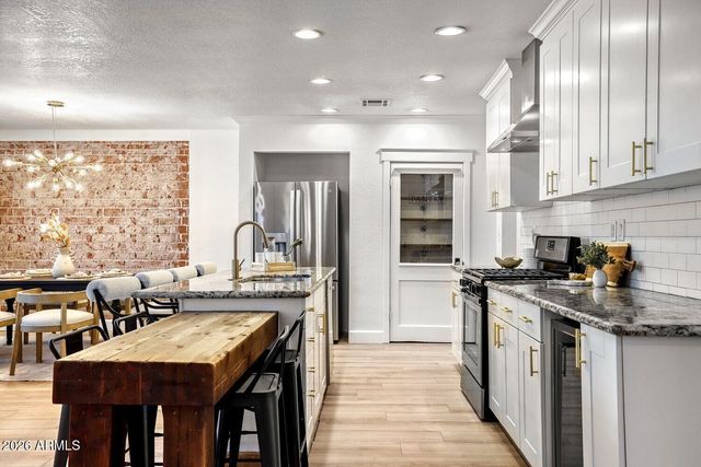 4036 N 40TH Place, Phoenix, AZ 85018