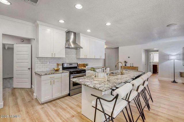 4036 N 40TH Place, Phoenix, AZ 85018