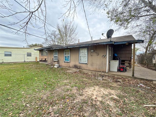 1525 Serpentine Drive, Houston, TX 77029