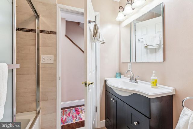 821 MOUNTAIN ST, Philadelphia, PA 19148