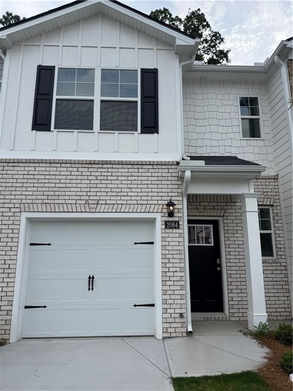 2064 Crossing Road, Stone Mountain, GA 30088