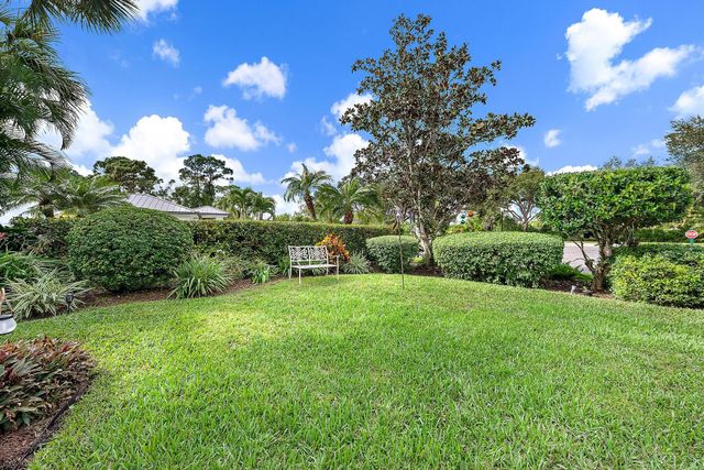 10425 SE Slash Pine Court, Hobe Sound, FL 33455