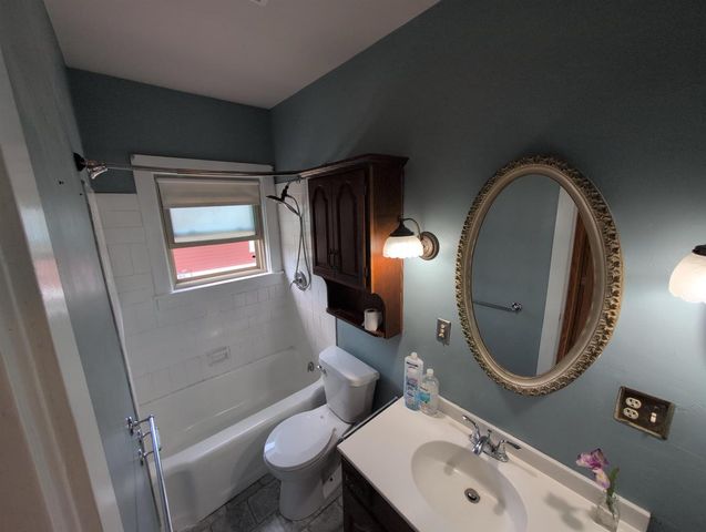 1172 DAY STREET, Green Bay, WI 54302