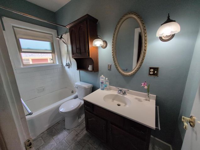 1172 DAY STREET, Green Bay, WI 54302