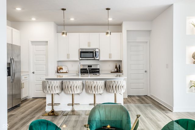 2195 Cooper Run Lane, Whitestown, IN 46075