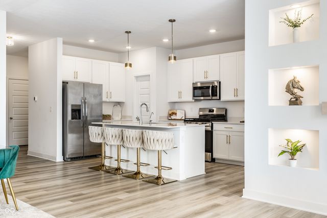 2195 Cooper Run Lane, Whitestown, IN 46075