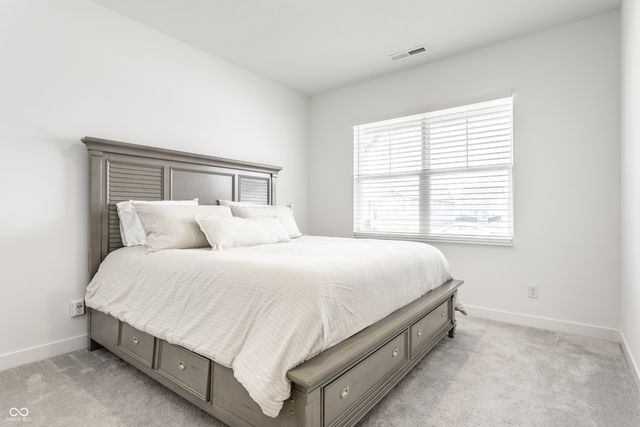 2195 Cooper Run Lane, Whitestown, IN 46075