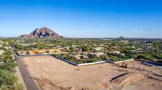 3627 E BETHANY HOME Road 2, Paradise Valley, AZ 85253
