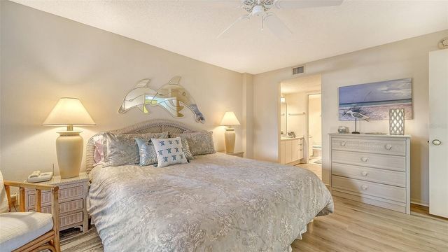 8773 MIDNIGHT PASS ROAD 102G, Sarasota, FL 34242