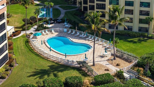 8773 MIDNIGHT PASS ROAD 102G, Sarasota, FL 34242