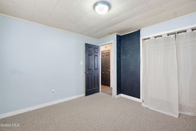 25 111th Street, Troy, NY 12182