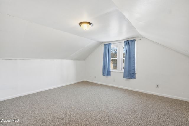 25 111th Street, Troy, NY 12182