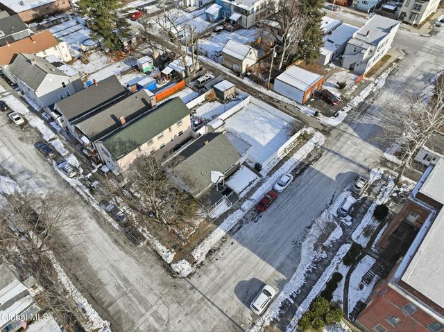 25 111th Street, Troy, NY 12182