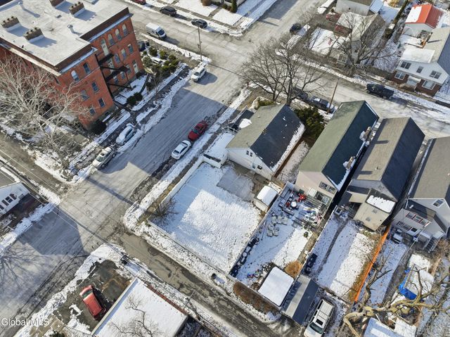 25 111th Street, Troy, NY 12182