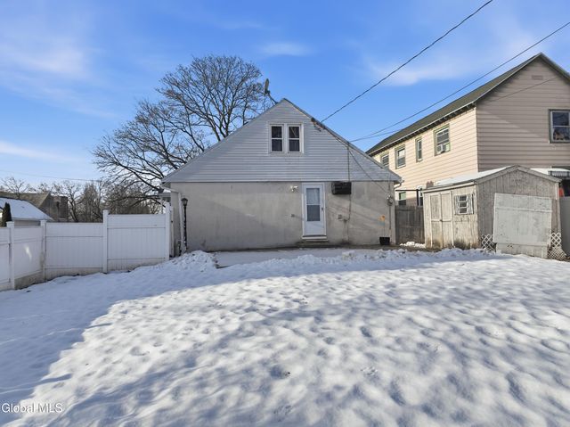 25 111th Street, Troy, NY 12182