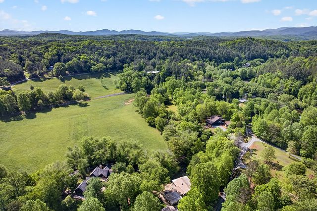 401 Mountain Rivers Road, Mineral Bluff, GA 30559