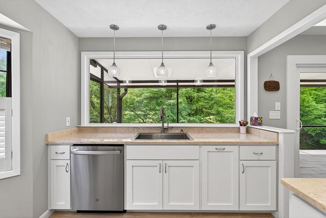 401 Mountain Rivers Road, Mineral Bluff, GA 30559