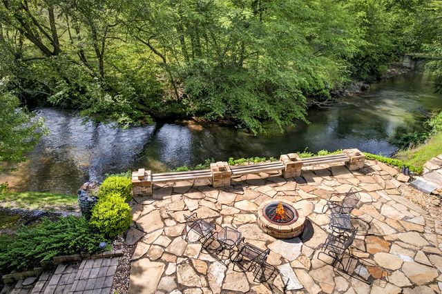 401 Mountain Rivers Road, Mineral Bluff, GA 30559