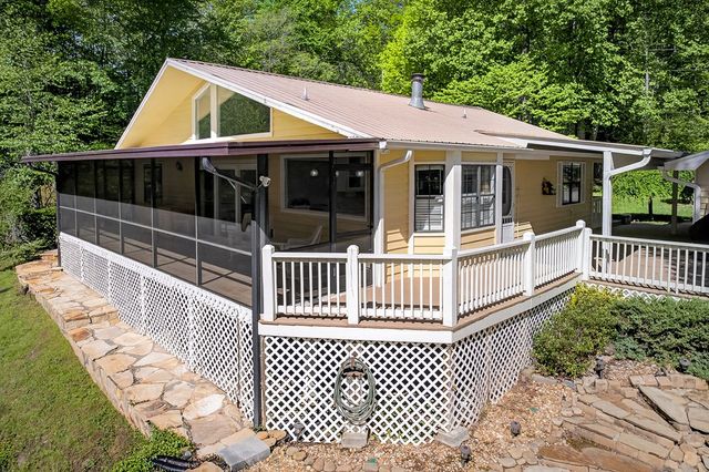 401 Mountain Rivers Road, Mineral Bluff, GA 30559