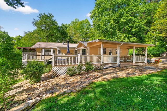 401 Mountain Rivers Road, Mineral Bluff, GA 30559
