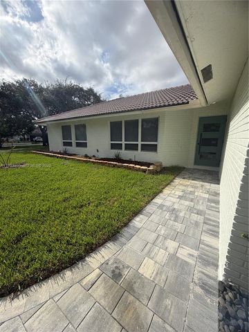 1218 NW 111th Ave, Coral Springs, FL 33071