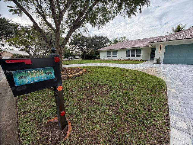 1218 NW 111th Ave, Coral Springs, FL 33071