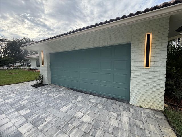 1218 NW 111th Ave, Coral Springs, FL 33071