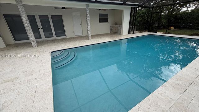 1218 NW 111th Ave, Coral Springs, FL 33071