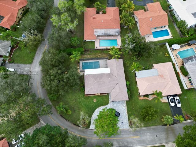 1218 NW 111th Ave, Coral Springs, FL 33071