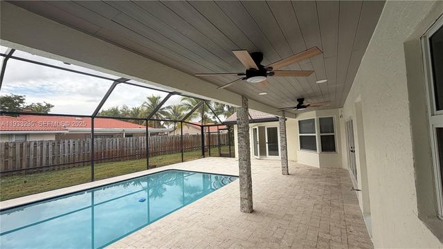 1218 NW 111th Ave, Coral Springs, FL 33071