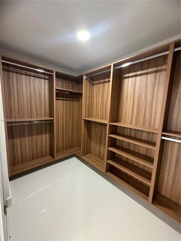 1218 NW 111th Ave, Coral Springs, FL 33071