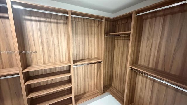 1218 NW 111th Ave, Coral Springs, FL 33071