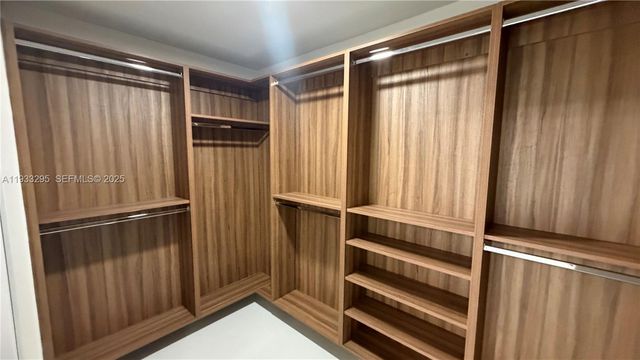 1218 NW 111th Ave, Coral Springs, FL 33071