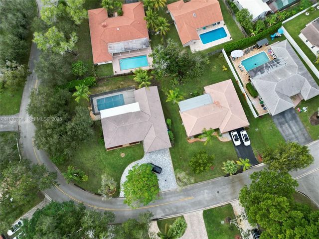 1218 NW 111th Ave, Coral Springs, FL 33071