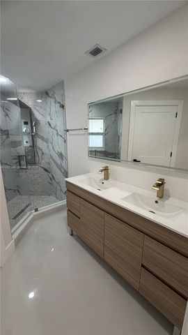 1218 NW 111th Ave, Coral Springs, FL 33071