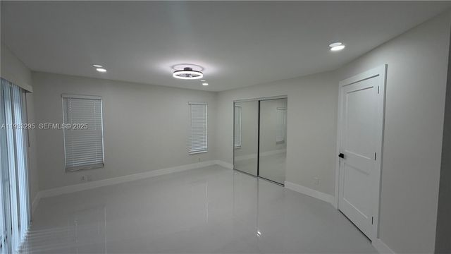 1218 NW 111th Ave, Coral Springs, FL 33071