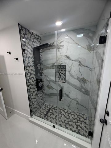 1218 NW 111th Ave, Coral Springs, FL 33071