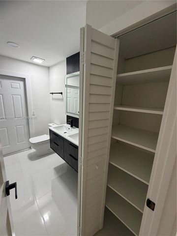 1218 NW 111th Ave, Coral Springs, FL 33071