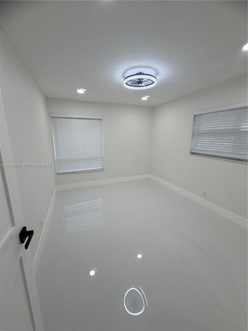 1218 NW 111th Ave, Coral Springs, FL 33071